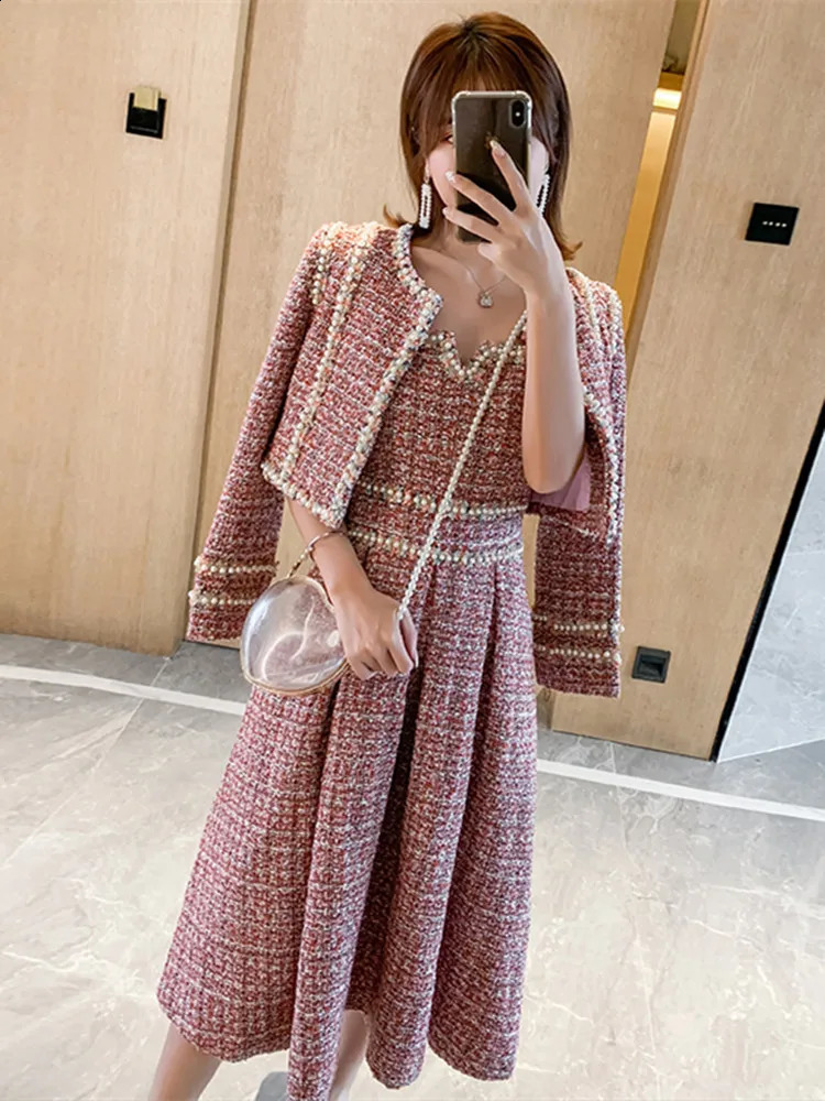 Winter Wool 2 Women Elegant Thick Short Jacket Coat Colorful Plaid Beading Tweed Vest Dress Two Piece Set 240823