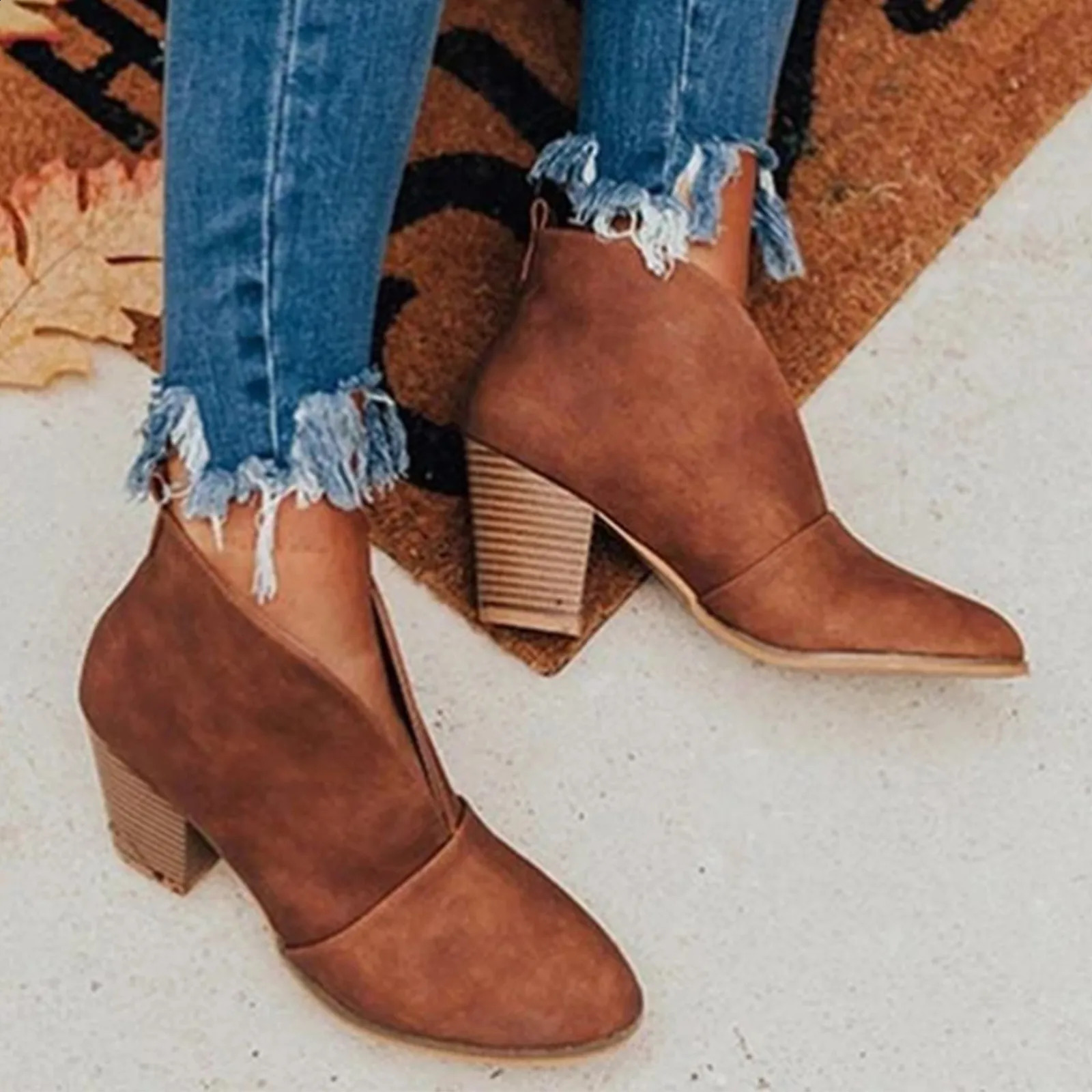 Womens split boots foot boots stacked foot boots womens Fahsion leather short boots temperature elegant flat shoes 240823