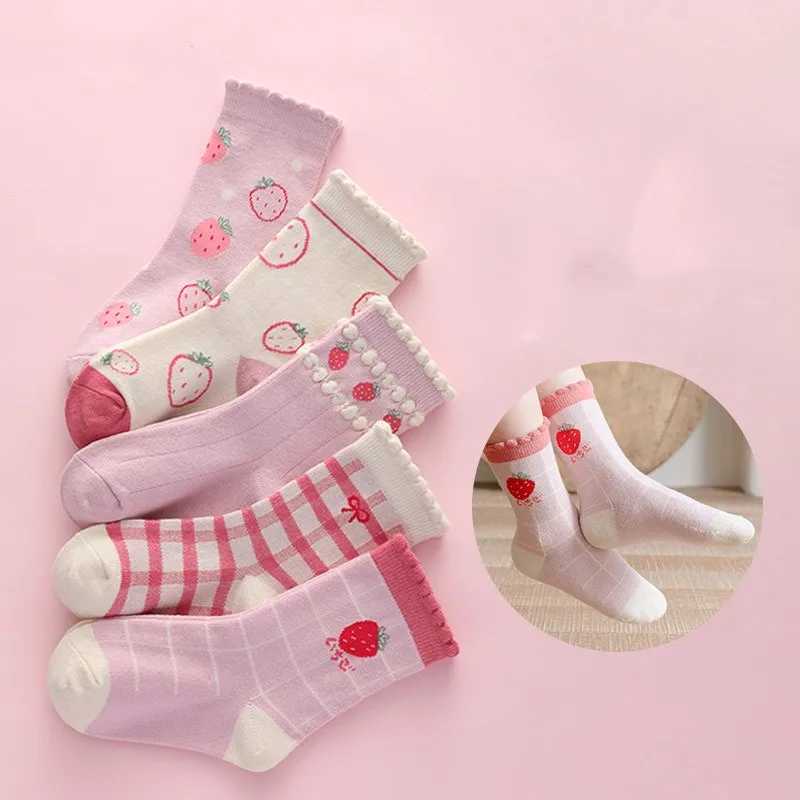 5 Pairs/Lot Kids Soft Cotton Socks Korean Love Heart Flower Print Baby Girl Socks Autumn Winter Warm Children Middle Tube Socks CL240824