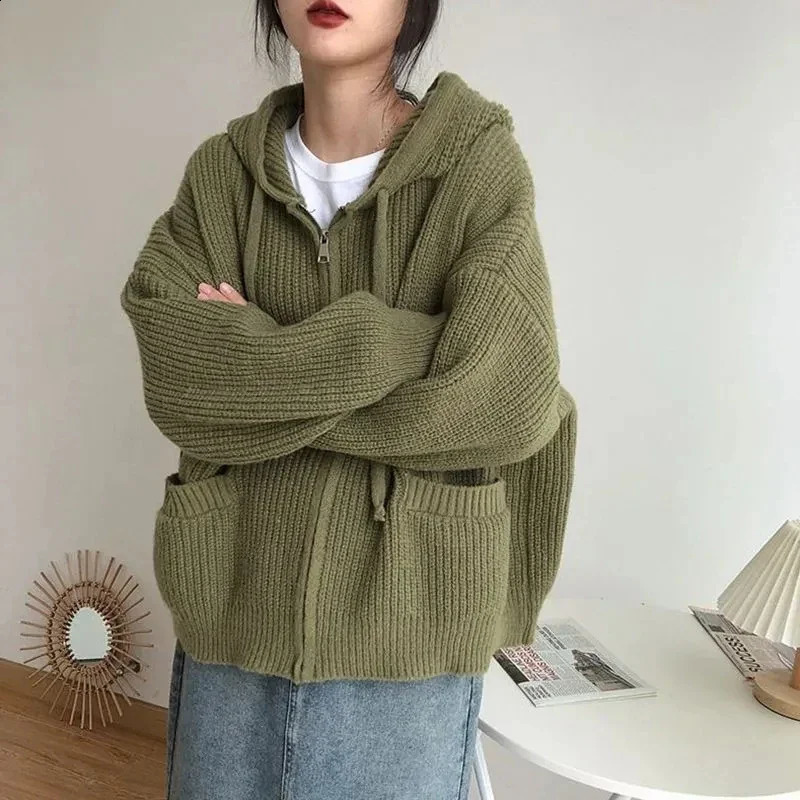 Japanese Retro Hooded Knitted Cardigan Female Autumn Winter Zipper Pockets Sweater Coat Women Casual Loose Solid Knitwear Woman 240824
