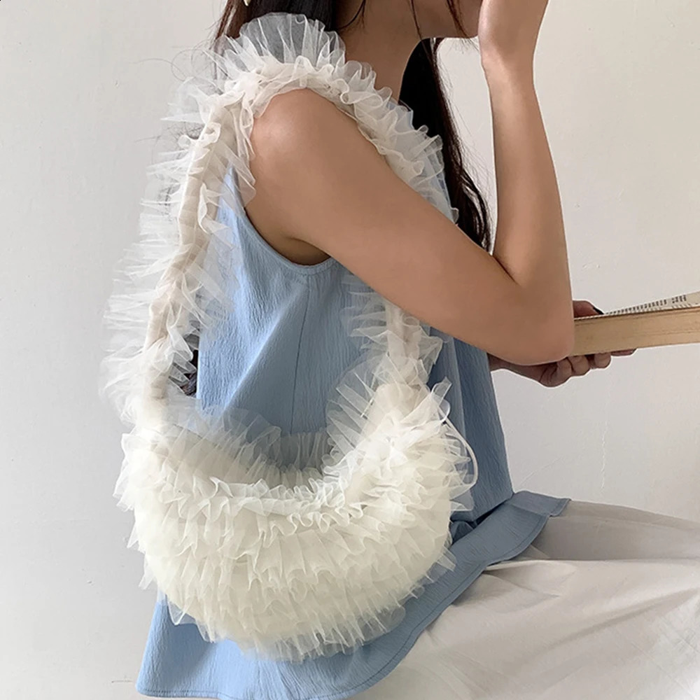 3 Cute mesh shoulder bag ruffled edge fluffy lace homeless ner handbag womens wallet 240823 4