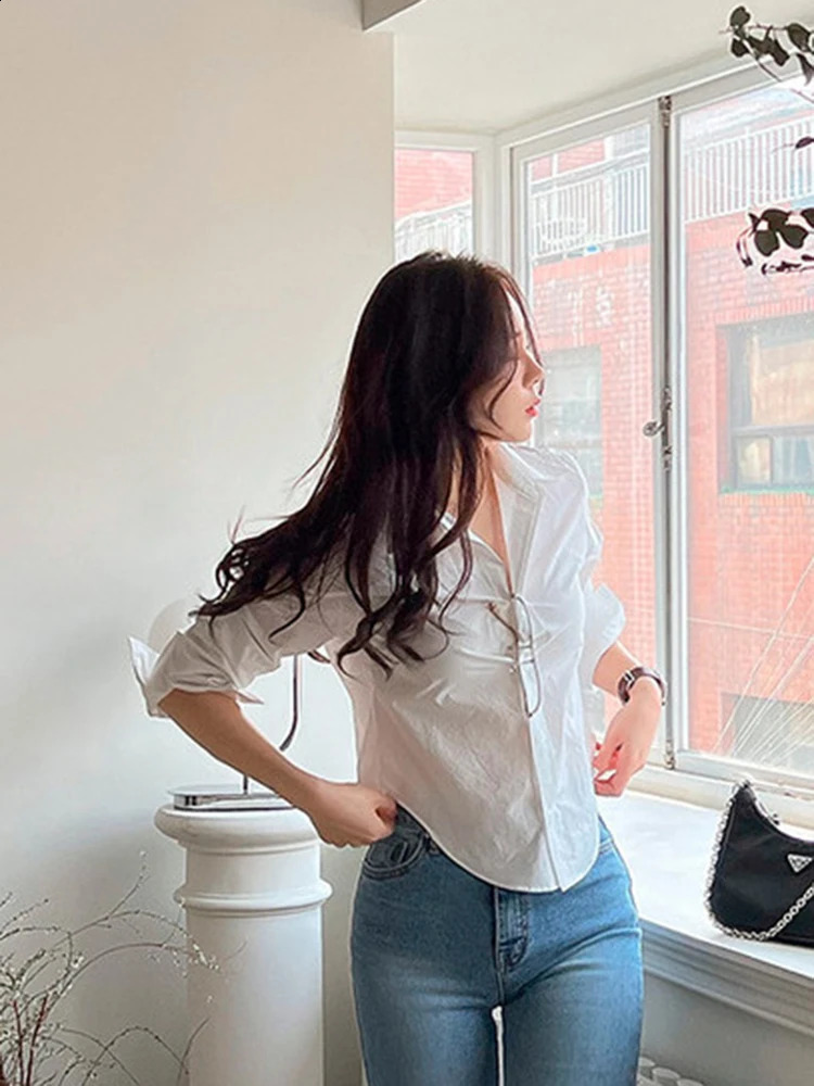 Zoki Casual Sexy Slim Shirt Women Elegant Fashion Long Sleeve Blouse Korean n Irregular Turn Down Collar Chic White Tops 240823