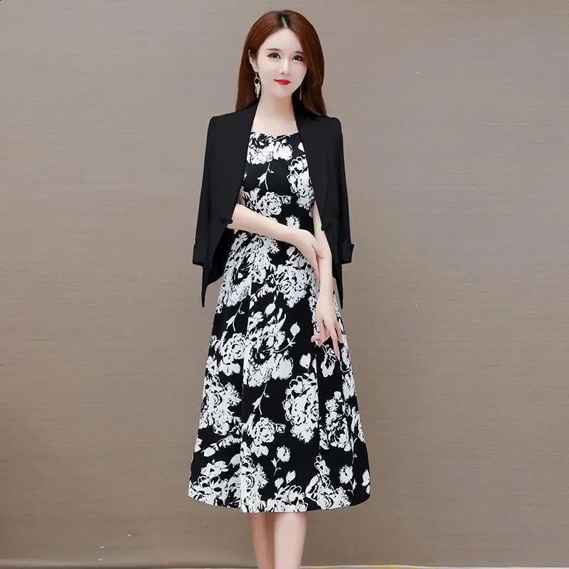 Spring and Summer Womens Dress Set Korean Version Small Suit Print Tank Top Skirt Fashion Two Piece Set 240823