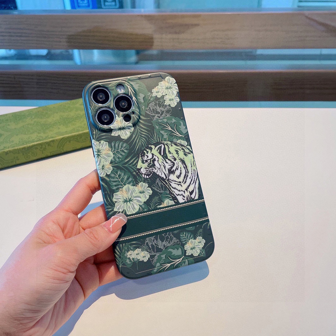 Forest Tiger Designer Phone Case for Apple iPhone 16 Pro Max Case 15 Promax 14 Plus 13 12 Luxury Green Flower Print Shockproof Soft TPU Shell Bac