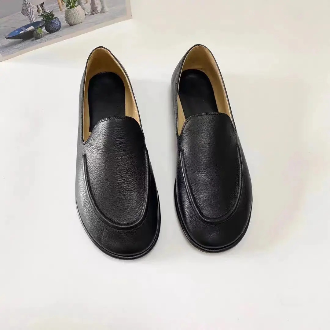 2024 Womens Loafer High Quality Soft Leather Slips on Comfortable Casual Shoes 240823
