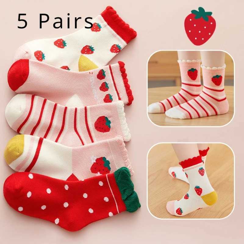 Five Pairs New Spring and Fall Girls Cute Sweet Printed Lace Childrens Fashion Everything Comfortable Cotton Socks CL240824