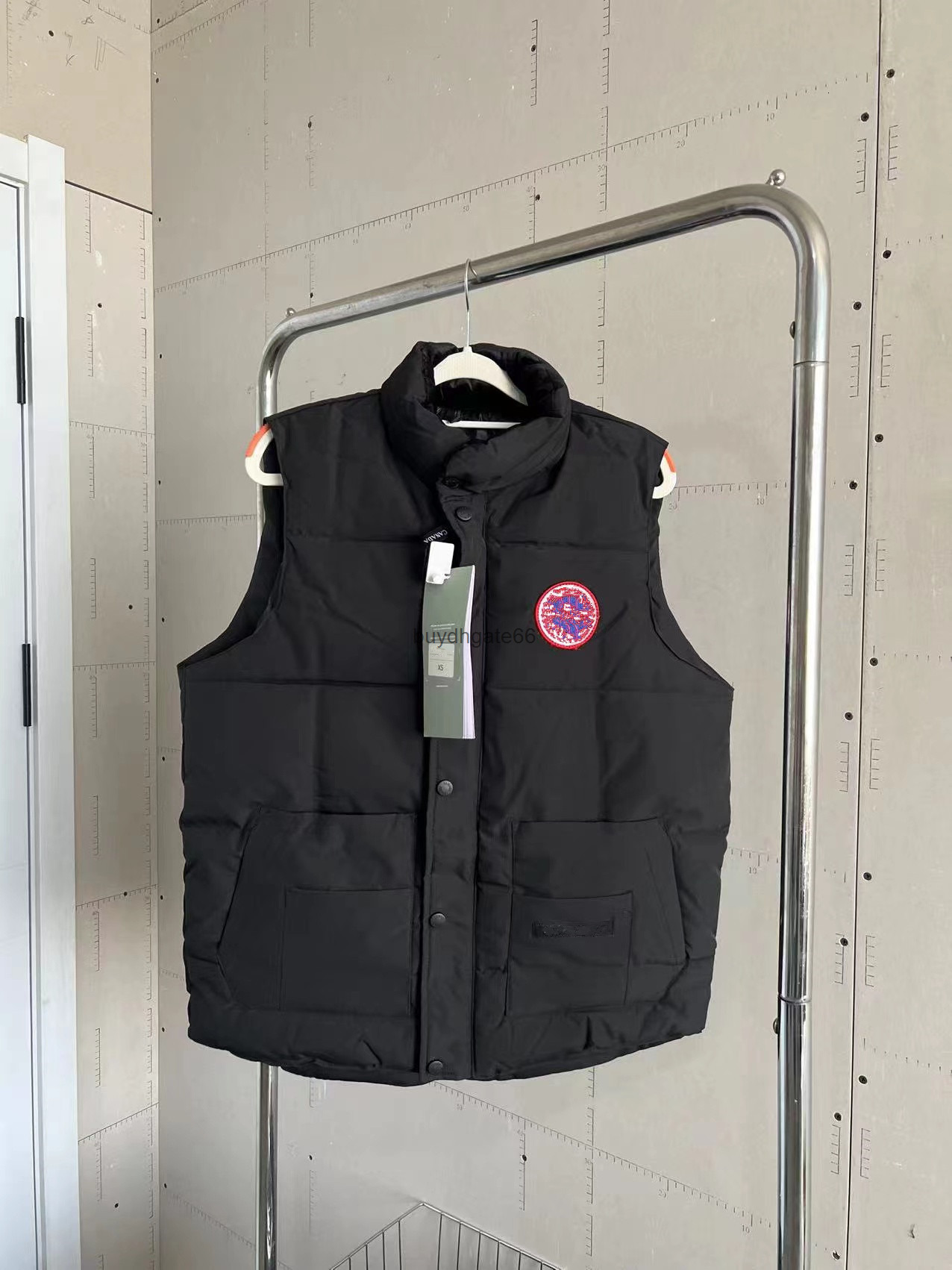 Qilp Men's Vest Winter Outdoor Clothing Cotton Padded Jacket Men's and Women's Padded Warm Jacket Casual Letters Outdoor Vest Classic Designer Vest