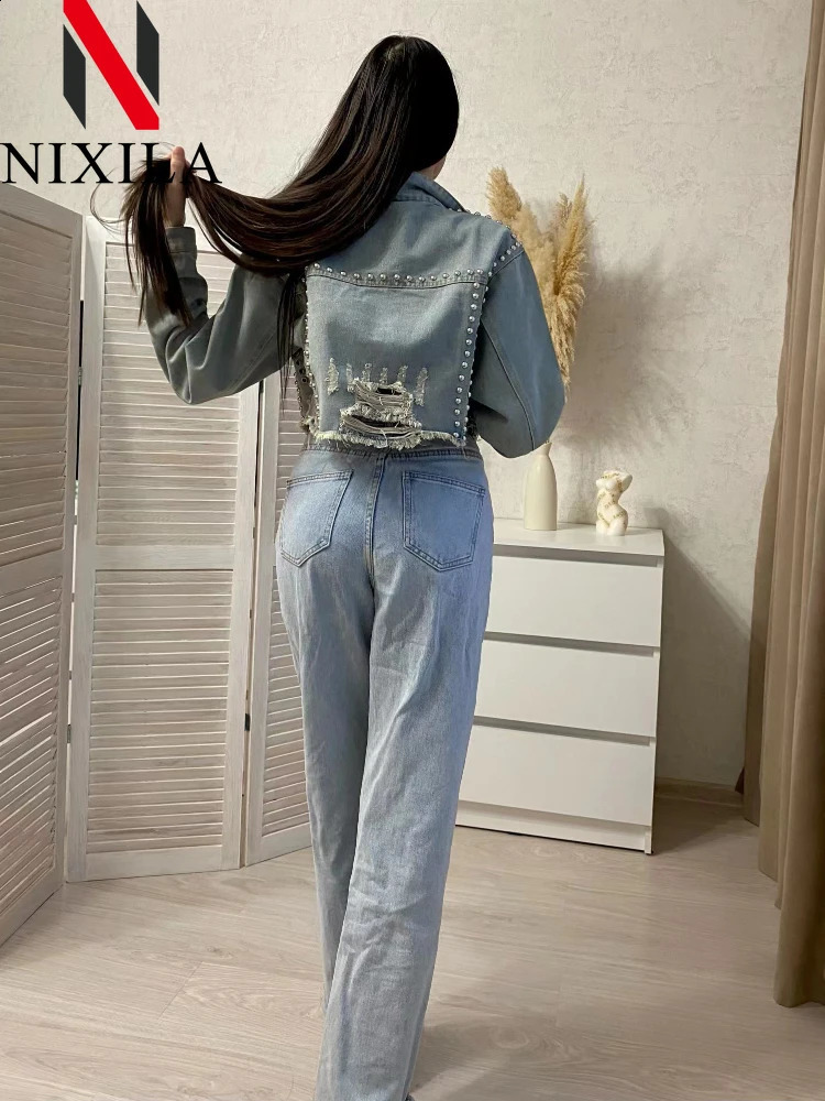 in Spring Summer Womens Denim Jacket Heavy Industry Rivet Studded Jean Coats Women Worn Nail Bead Jean Long Sleeved Top 240824