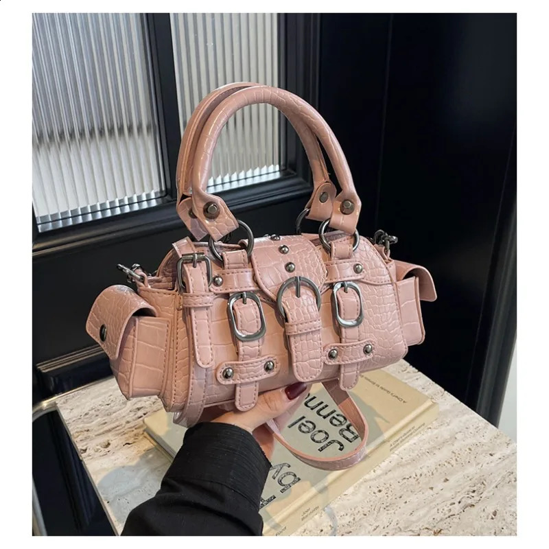 Alligator PU Boston Shoulder and Crossbody Bags Solid Hasp Unique Sense of y Handbags for Women Fashion 240824 4