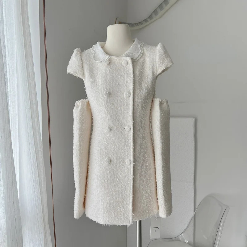 Doll Collar Small Fragrance Sweet White Dress Female Autumn Winter Puff Long Sleeve Detachable Green Plaid Women Tweed Dress 240824