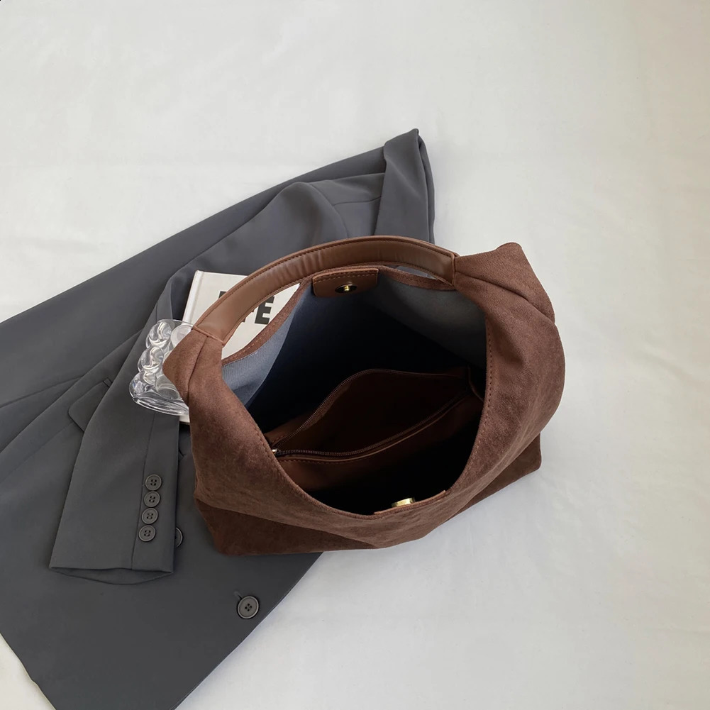 Women Suede Shoulder Bag Simple Tote Handbag Large Capacity Trendy Work Hobo Hasp Clre Vintage Outdoor Travel 240823
