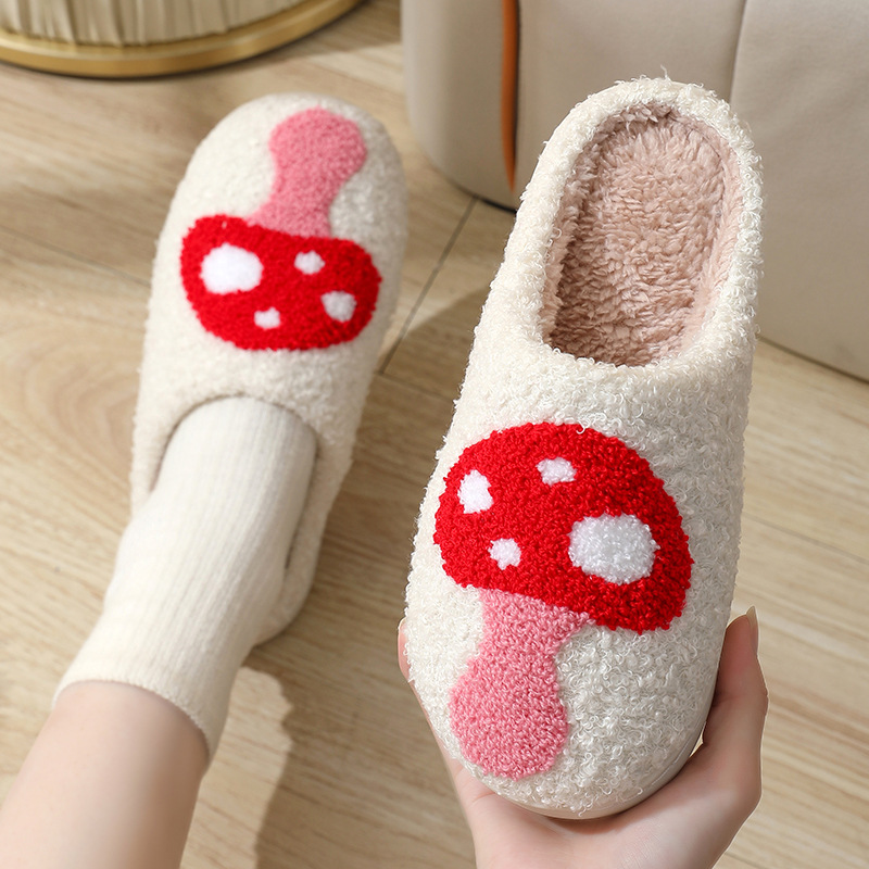 Designer Fashion Cartoon Pattern Slippers Women Plush Winter Comfortable Warm Flat Slipper Smiley Face Christmas Halloween Skull Ladies Classic Slippe