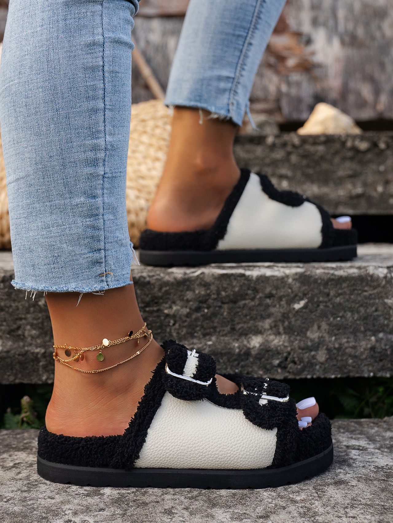 2024 Fashion Thick-soled Slippers Double Belt Buckle Plus Velvet New Style One-line Furry Slippers Lazy Double Buckle Thick-soled Women Shoes Outdoor 