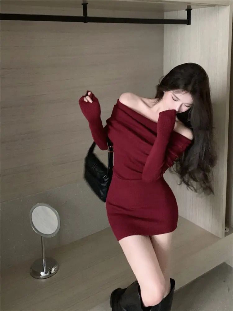Black Off Shoulder Mini Dresses Elegant Long Sleeve Fashion Slim Sexy Women Autumn Winter Clothing Skinny Sweater Dress Bodycon 240823
