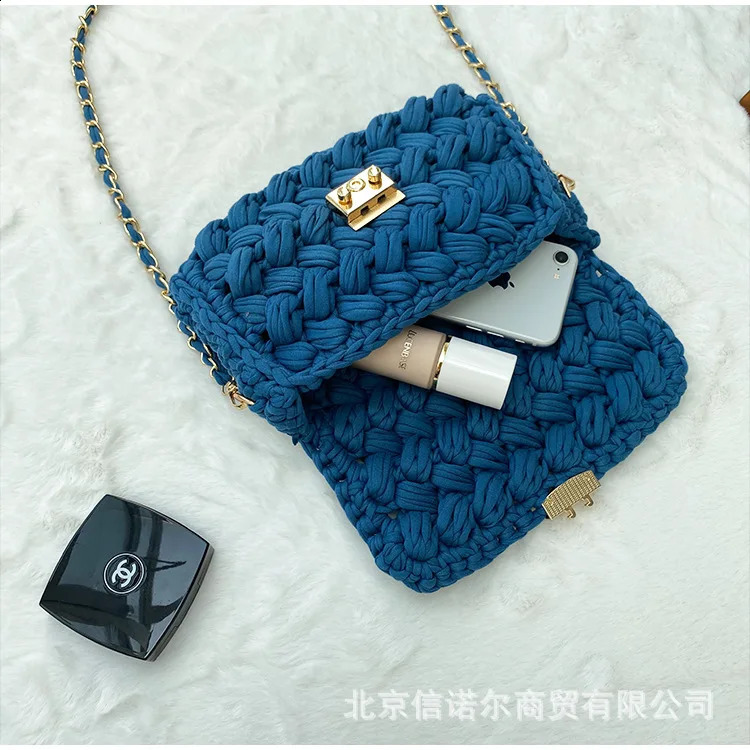 Fashion rope womens shoulder bag designer chain womens cross body bag 2021 small woven square flip phone wallet women 240824