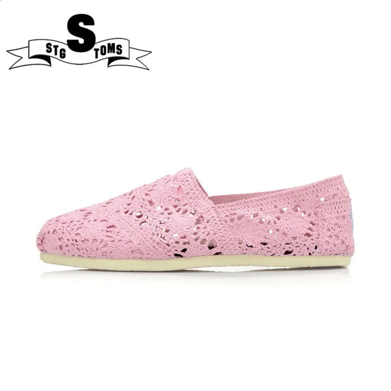 STG S womens casual lace hollow flat shoes fall in spring and summer womens fashionable mesh breathable shoes 240823