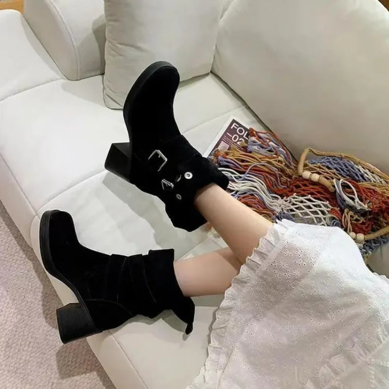 Womens warm boots Western style cow leg boots stacked solid frosted pleated shoes and pedal shoes 240823