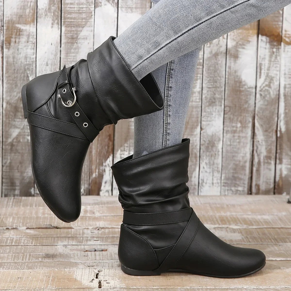 Retro short boots for women in spring/autumn flat and pleated boots mid bucket stacked boots for women mid calf shoes for women 240823