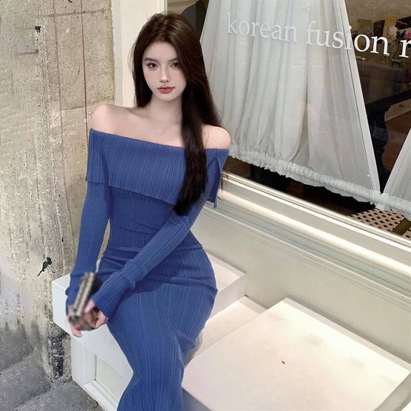 Off shoulder Long Sleeve Knitted Dress Woman Straight Shoulder Medium Length Hip Wrap Slim Fitting Sexy Slit Dress Leisure 240823