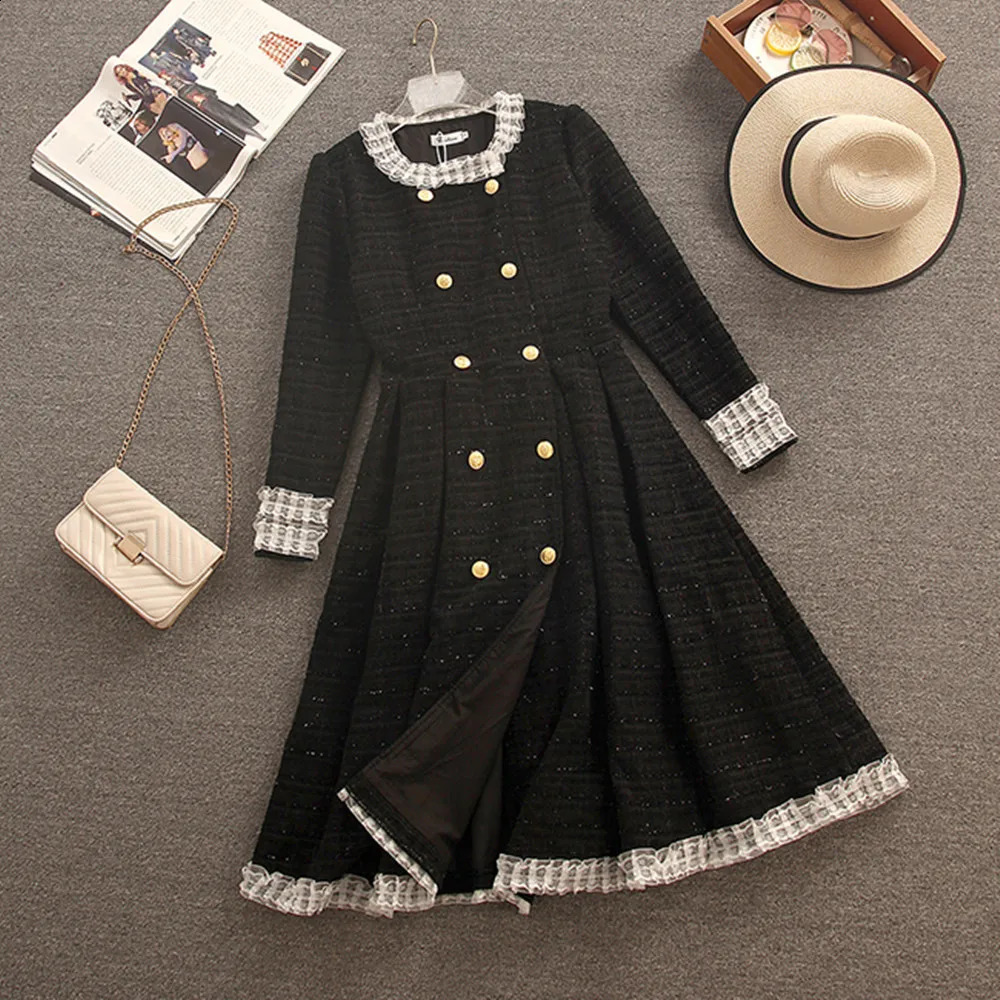 French Vintage Black Tweed Long Dress Womens O-neck Long Sleeve Ruffles Lace Trim Thick Woolen Autumn Winter Stylish Clothing 240824