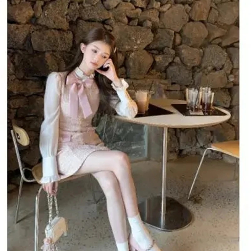 Women Spring Autumn Sweet Pink Mini Dress Korean Lady Graceful Bowknot Patchwork Long Sleeve Dresses Tweed Gown Female 240824