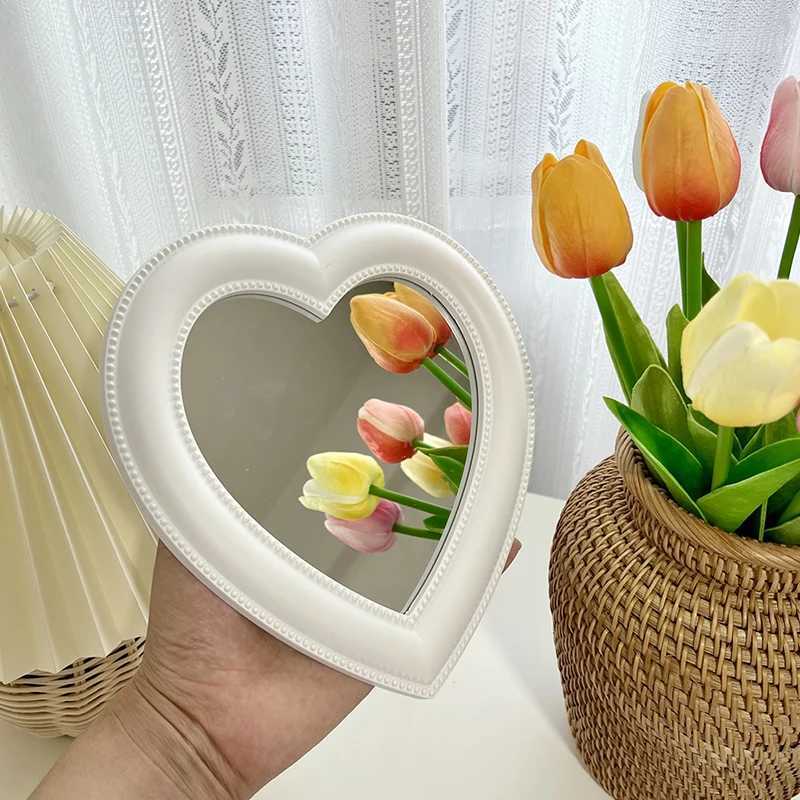 Heart-shaped Cosmetic Mirror New Decorative Mirror Girl Heart Student Dormitory Living Room Decor Makeup Cosmetic Beauty ToolXJ241213