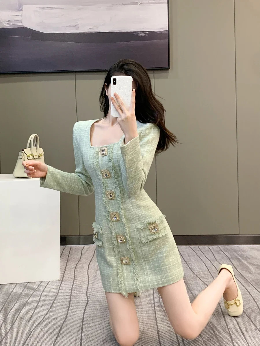 Socialite Elegant Tweed Long Sleeve Dress Womens Spring High-End Drill Buckle Square Collar Slim-fit Woolen Dresses 240824