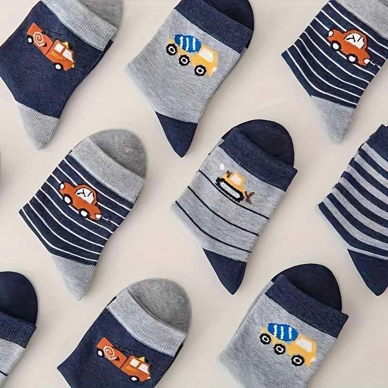Childrens car cartoon stripe pattern mid tube socks are comfortable breathable highly elastic sweat absorbing and odor resi CL240824