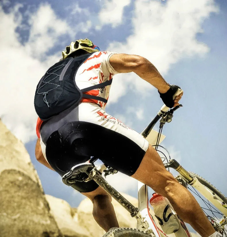 bicycle water bag hydration backpack for cycling running bladder container 2L reflective 240823