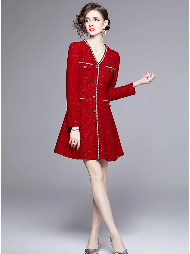 Fashion Runway Small Fragrant Red Tweed Dress Womens V Neck Long Sleeve Weave Woolen Vintage Buttons Mini A Line Vestidos 240824