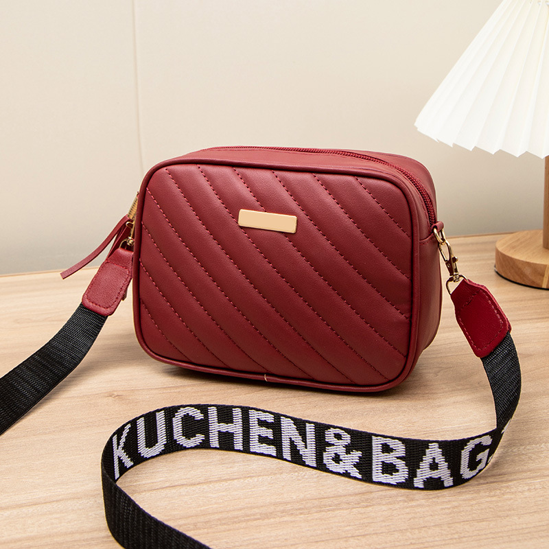 Korean version of small bag women embroidered small square bag 2024 new summer women fashion single shoulder crossbody bag