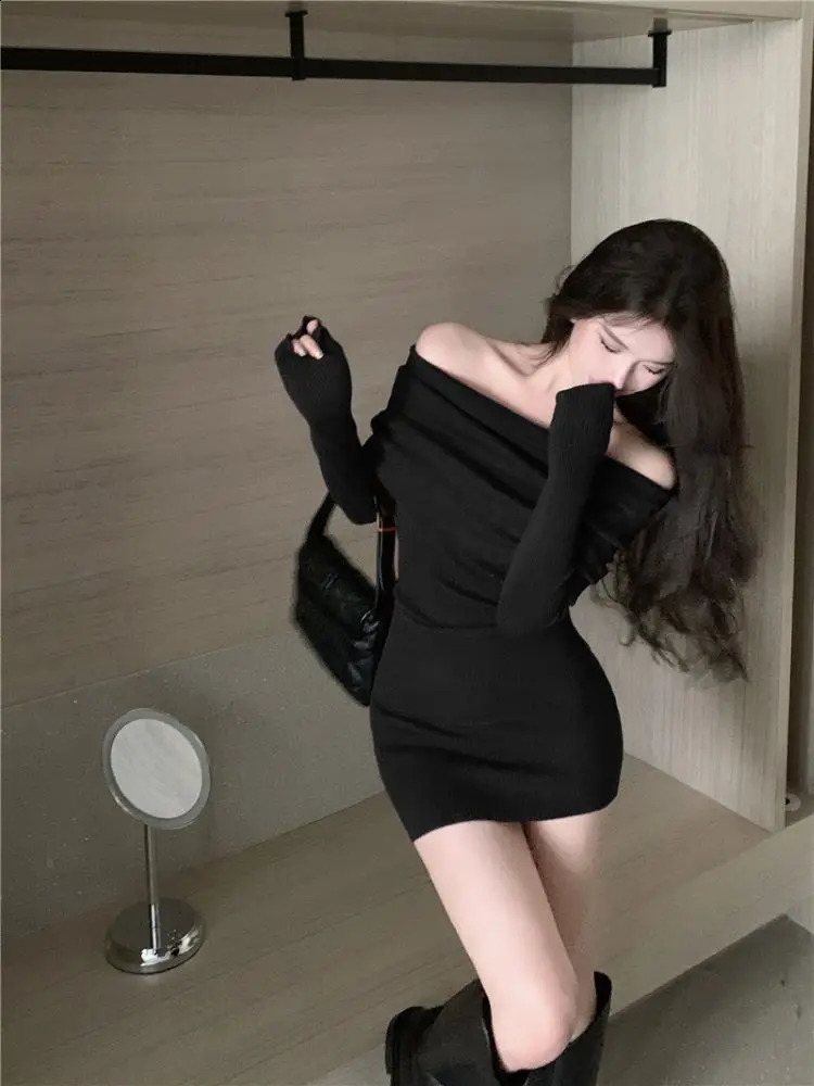 Black Off Shoulder Mini Dresses Elegant Long Sleeve Fashion Slim Sexy Women Autumn Winter Clothing Skinny Sweater Dress Bodycon 240823