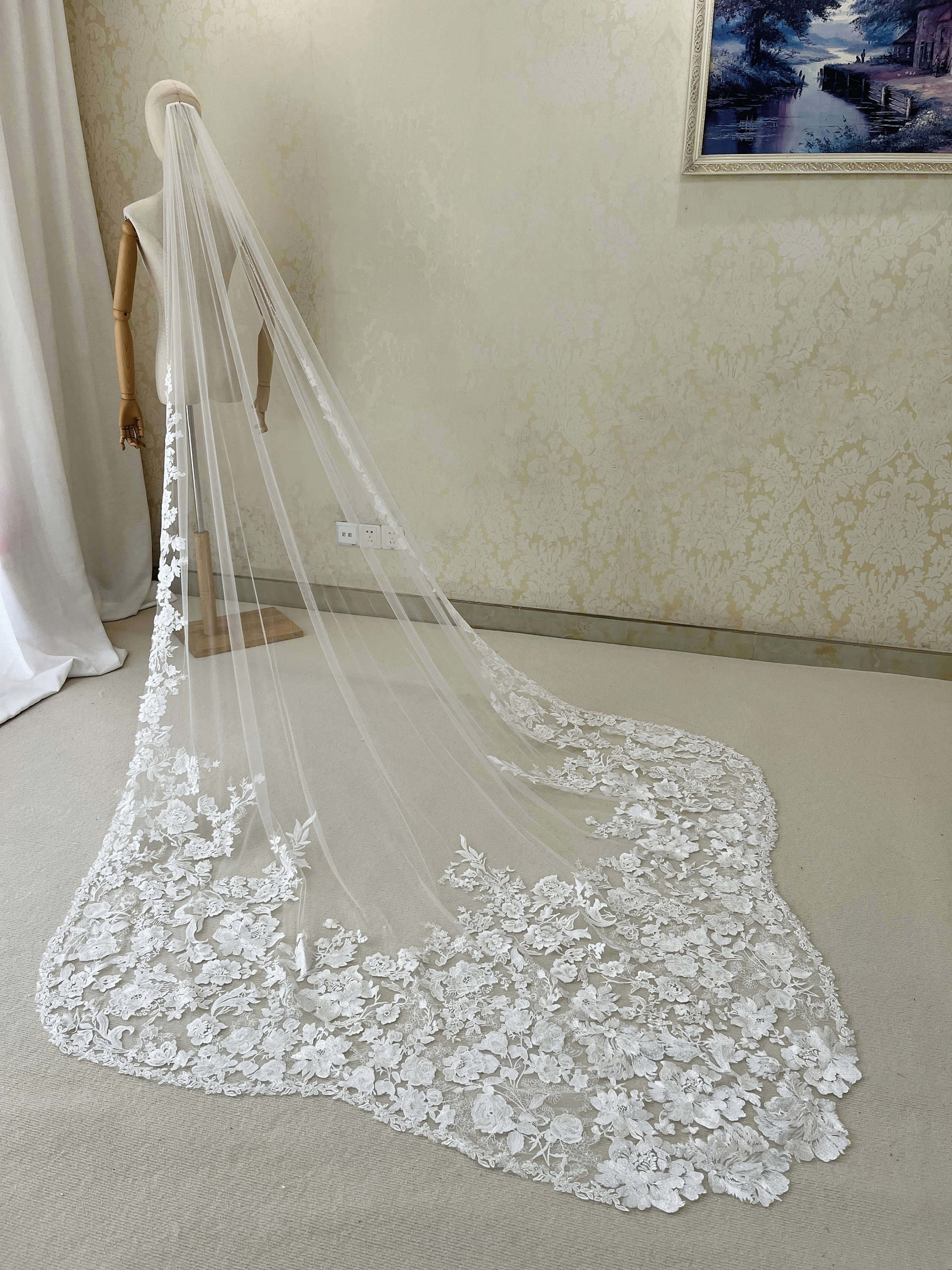 Modest Wedding Veil Cathedral Length 3M Wedding Veils Lace Applique One Layer Tulle Bridal Veil With Comb Custom Made