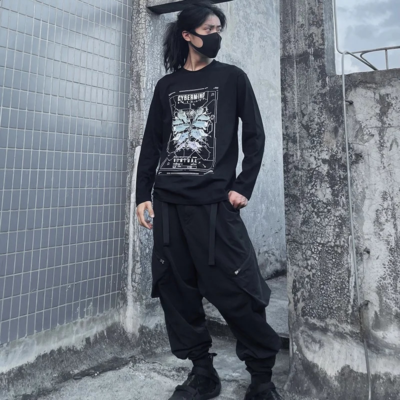SpringAutumn Mens Punk Style Techwear Tshirt Y2K Technology Geometric Printed Long Sleeve Top Camisetas 240823