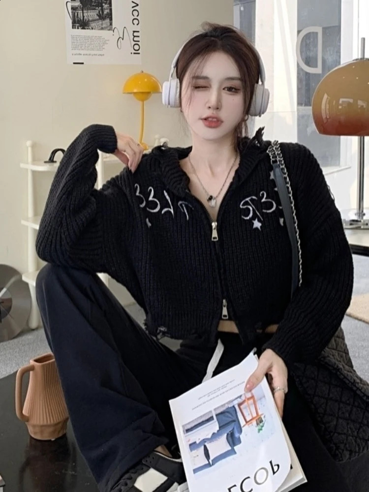 Deeptown Vintage Y2K Cropped Cardigan Women Harajuku Kpop Hollow Out Knitted Sweater Korean Fashion Zipper Knitwear Tops Grunge 240824