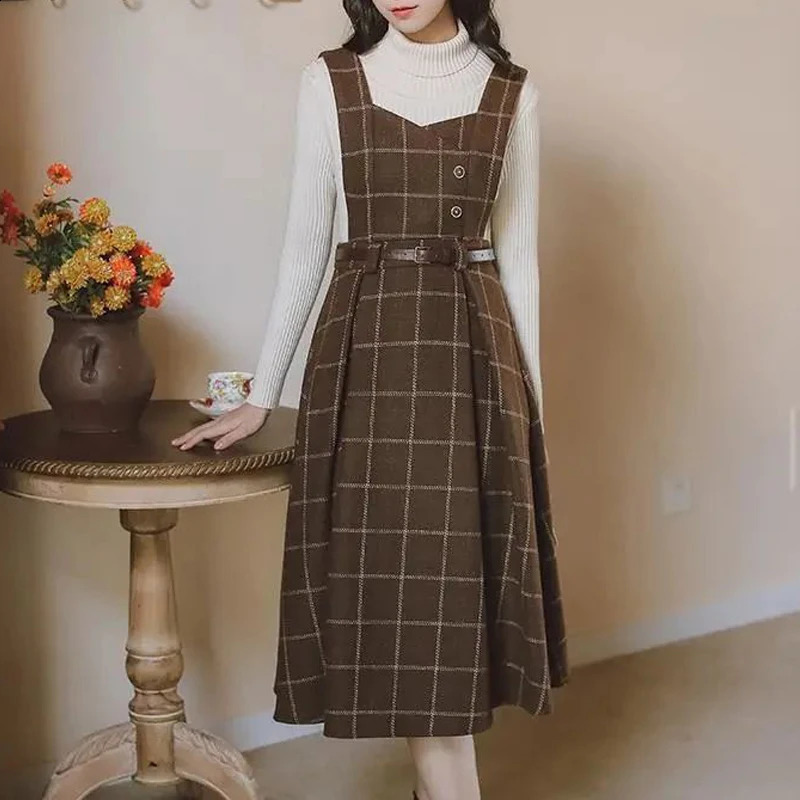 Vintage Plaid Print Belt Elegant Woolen Dresses for Women Autumn Winter Fashion Sleeveless Slim Pleated Midi Dress Vestidos 240824