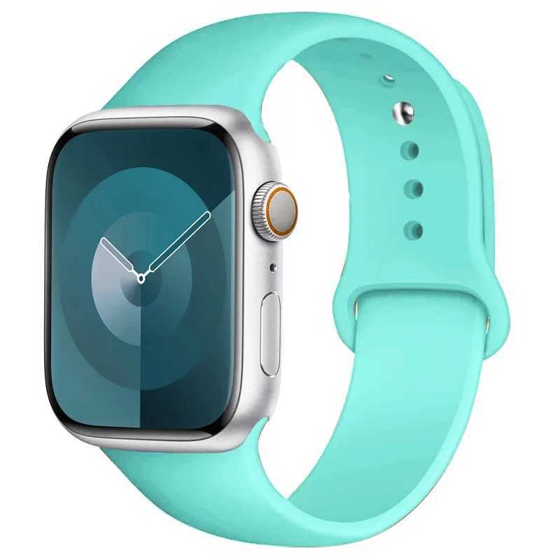 Soft silicone strap for Apple Watch 9 8 7 6 5 4 3SE strap bracelet for iWatch Ultra2 49mm 45mm 41mm 40mm 44mm 42mm strap W240824