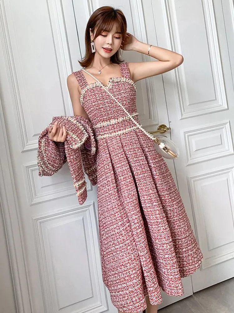 Winter Wool 2 Women Elegant Thick Short Jacket Coat Colorful Plaid Beading Tweed Vest Dress Two Piece Set 240823