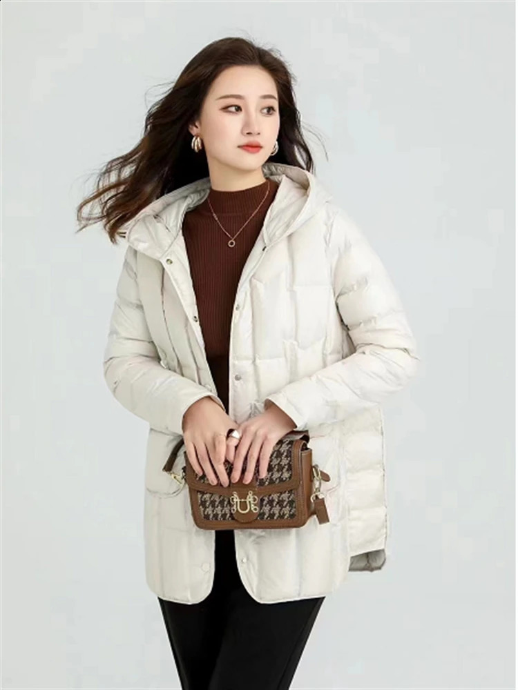 Autumn and winter womens mid length hooded inflatable coat ultra light white duck down jacket single chest park 240823