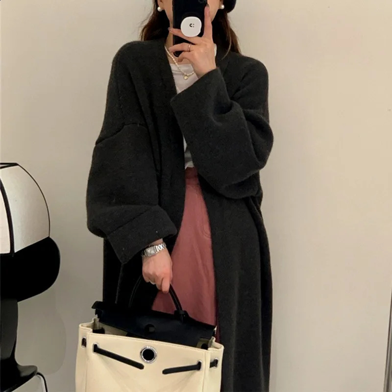 Lazy Wind Long Sweater Coat Women 2024 Autumn and Winter Highgrade Knit Cardigan Loose 240823