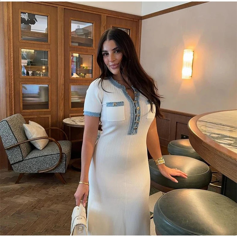 Elegant Denim Patchwork Knitted Long Dress Women Fashion V Neck Short Sleeved Buttons Bodycon Dresses Female White Pockets Robes 240824