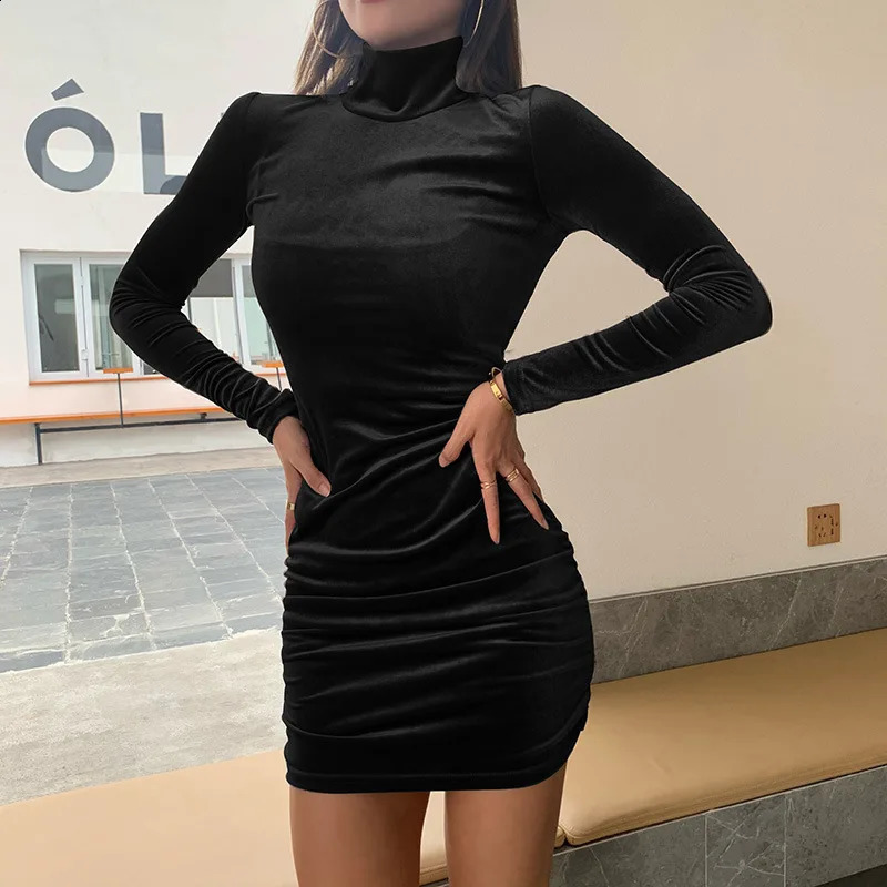 dress wholesale for women in Europe and America high-end long sleeved sexy slim fit spicy shrink fold suede 240823