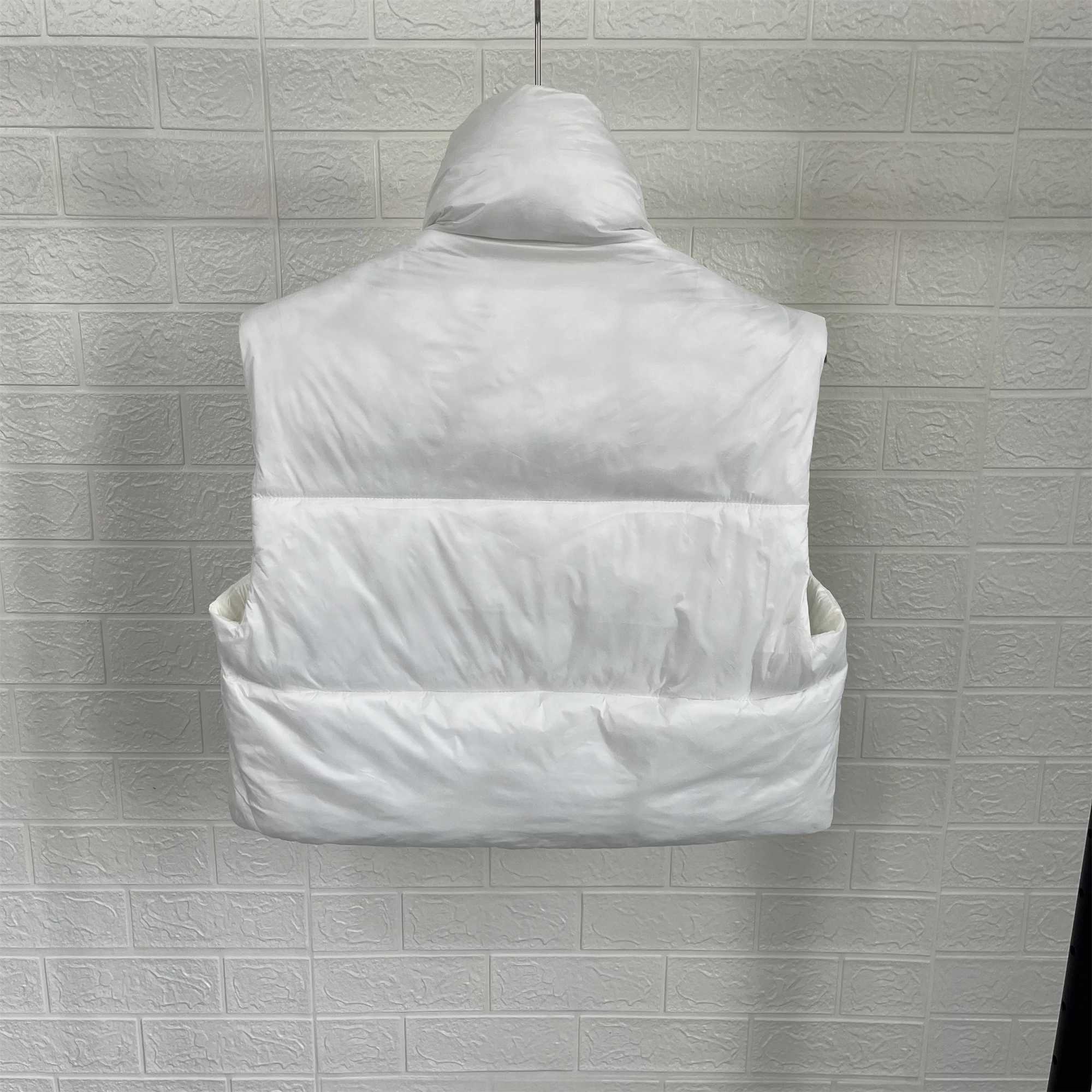 Women's Down Parkas Taop Za womens clothing 2024 autumn new commuting versatile stand-up collar warm slim short cotton vest Y240824OAX9
