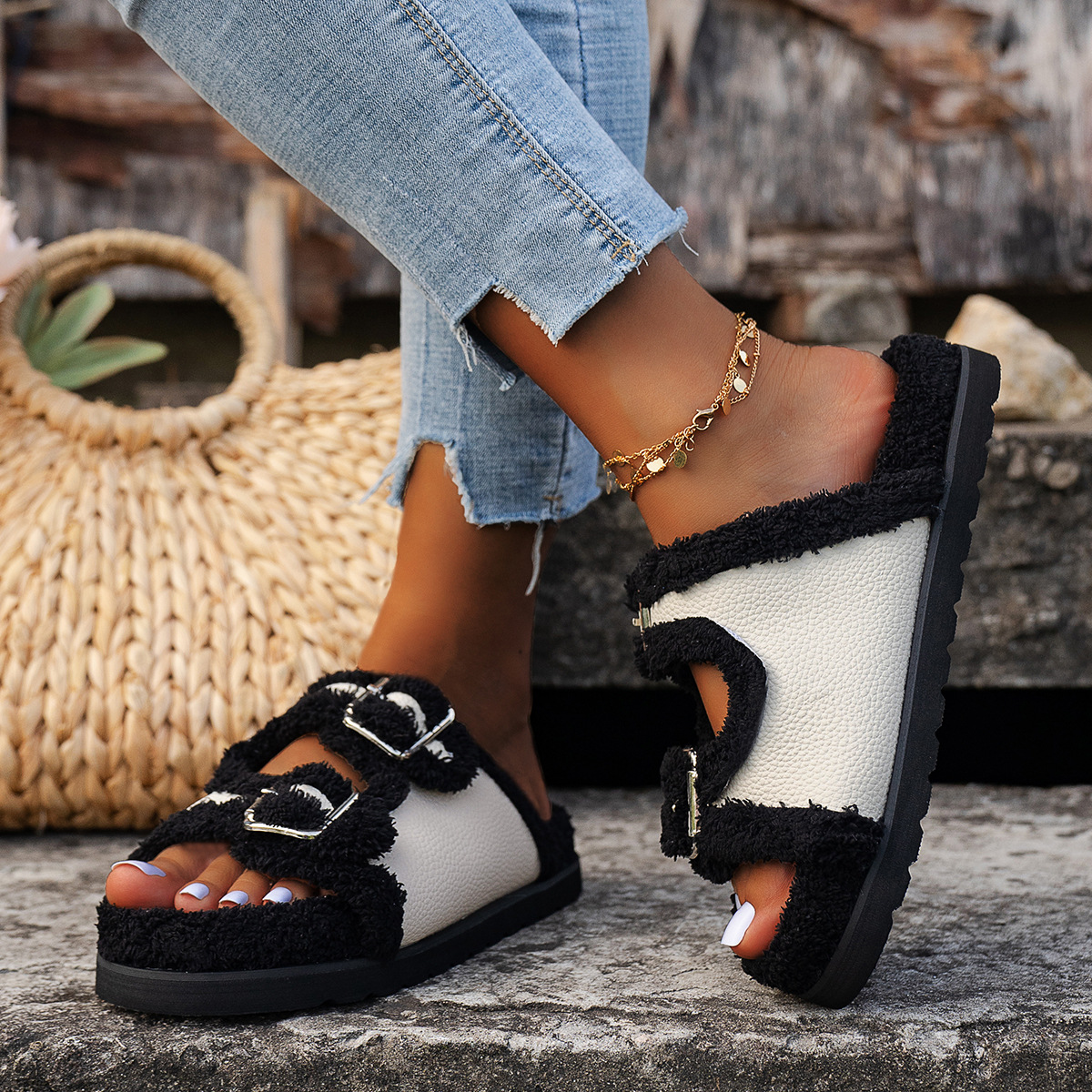 2024 Fashion Thick-soled Slippers Double Belt Buckle Plus Velvet New Style One-line Furry Slippers Lazy Double Buckle Thick-soled Women Shoes Outdoor 