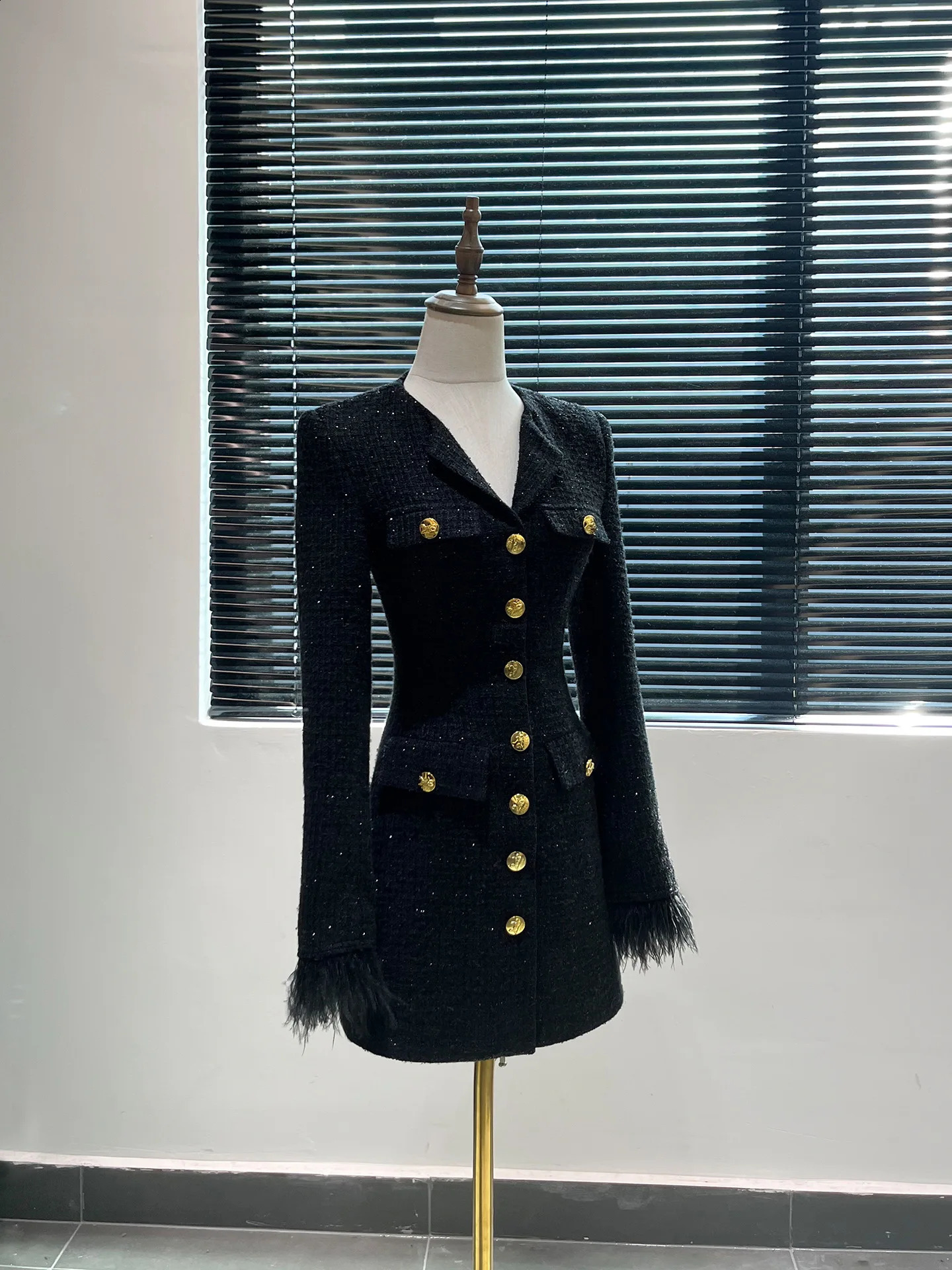French Style Woolen Suit Dress Women Autumn and Winter Elegant Socialite Black Slim Slimming Feather Long Sleeve Tweed Dress 240824
