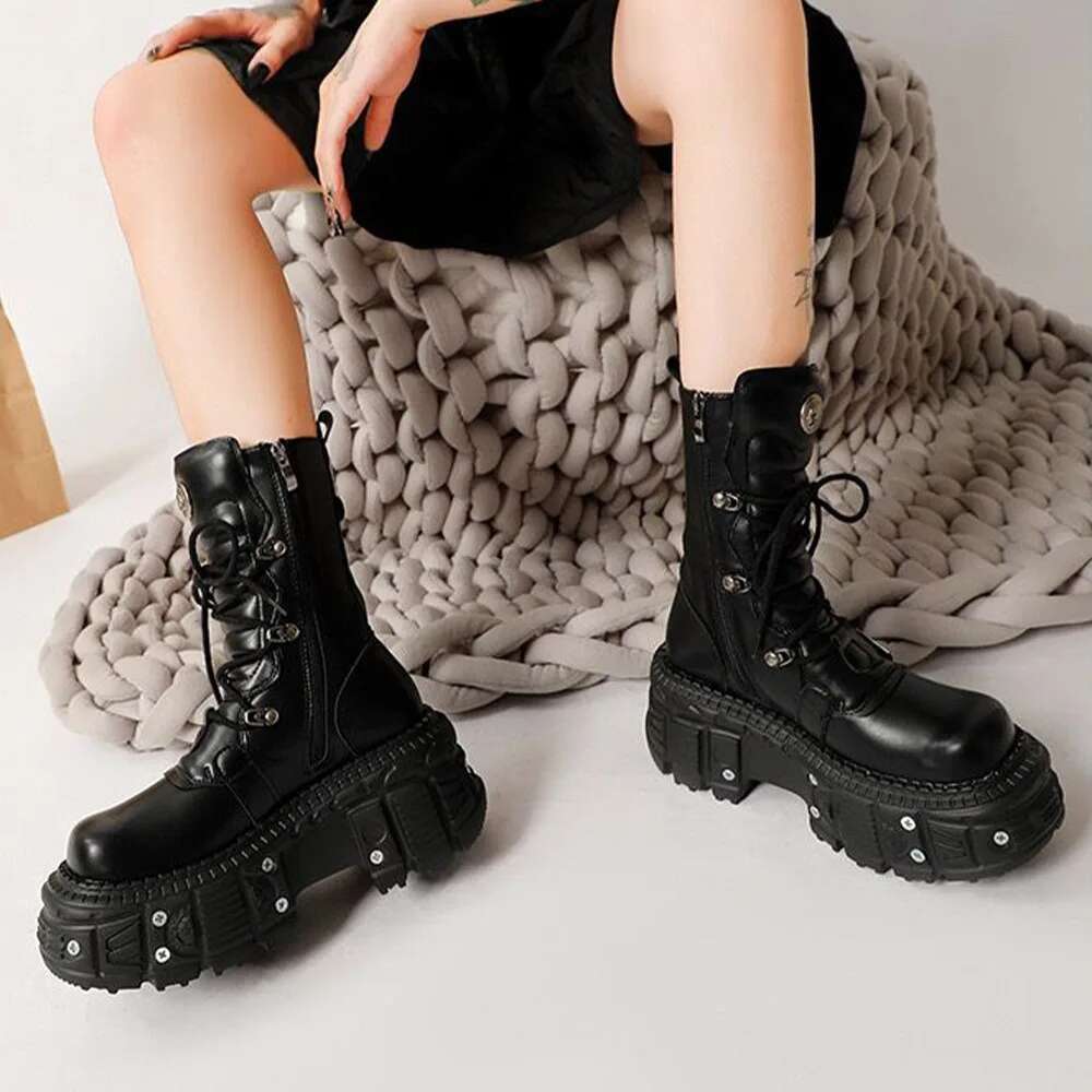 2024 New Punk Style Women Lace-Up Platform Shoes Woman Rock Boots Metal Decor Thick Bottom Street Shot Knight