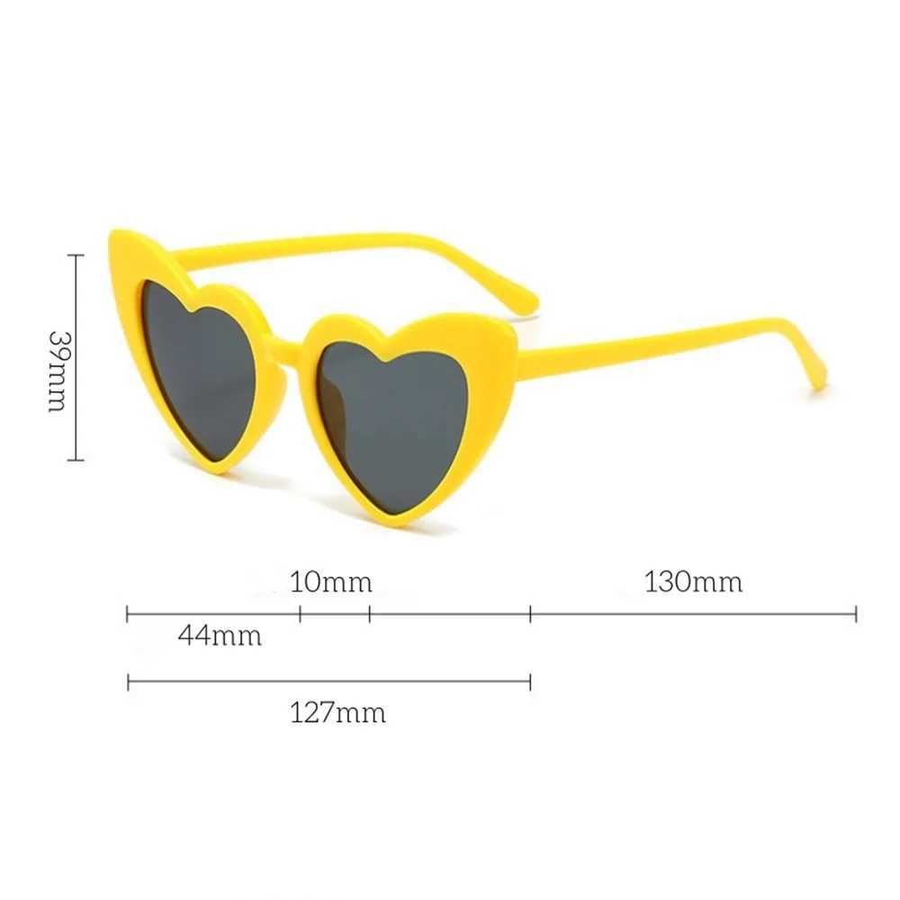 New Arrival 3-9 Year Kids Heart Sunglasses Vintage Heart-Shaped Toddler Sunglasses Cute Pink Boys Girls Outdoor Children Cartoon Eyewear T250116