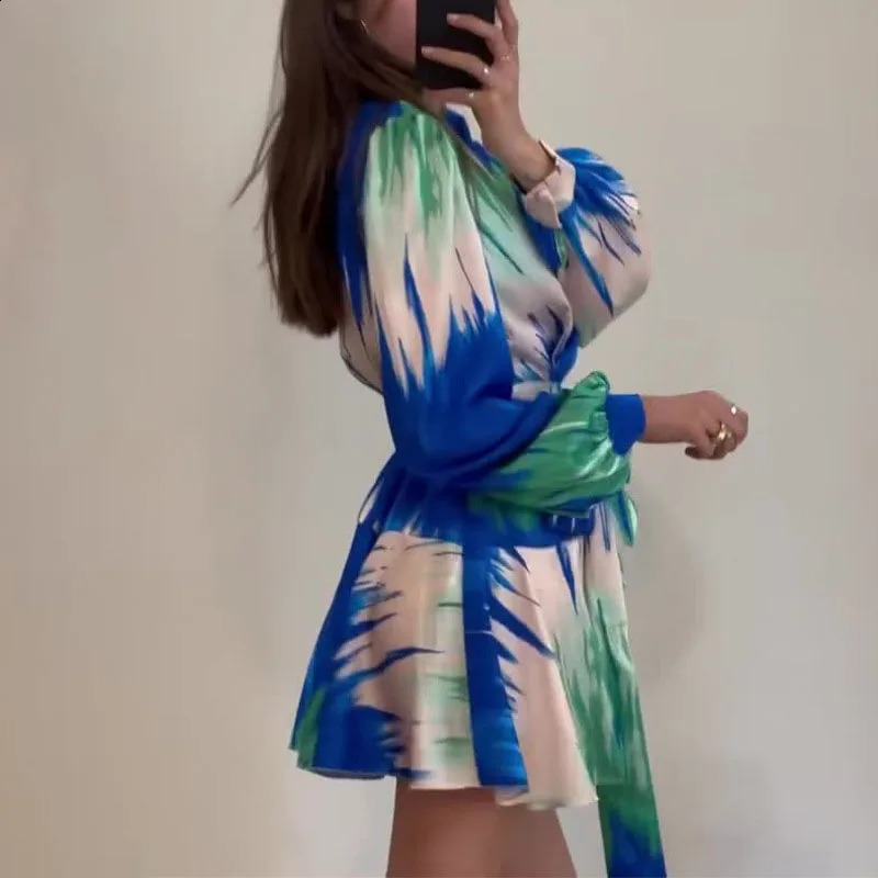 Fashion Pattern Printed Waist A-line Dress Autumn Womens V Neck Long Sleeved Party Dress Casual Ruffle Lace Up Mini Dresses 240813
