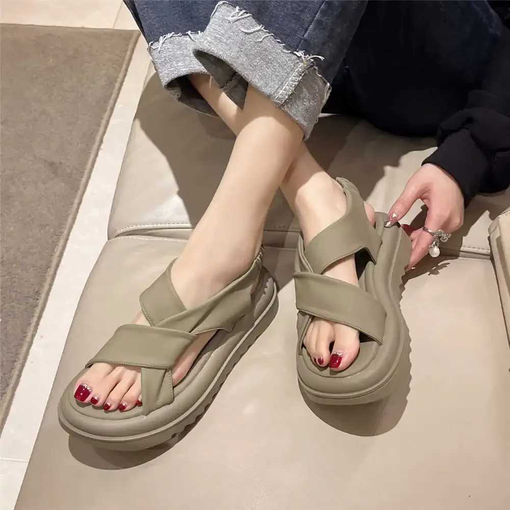 Number 40 Slip Resistant Slippers Luxury Designer Womens Tnis Shoes Summer Sandals Woman 2024 Sneakers Sports Vip Lofer CL240806
