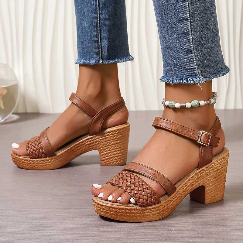 High Quality Womens Weave High Heels Sandals Summer Thick Platform Roman Sandals Woman Ankle Straps Vacation Leisure Beach Shoes T241227